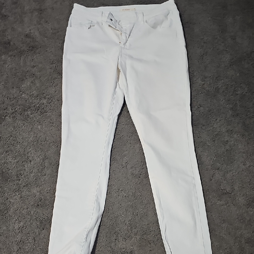 Levi's Women's High Rise Jeans - White